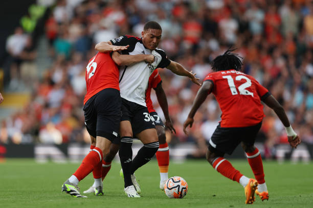 荷甲格罗宁 荷甲格罗宁